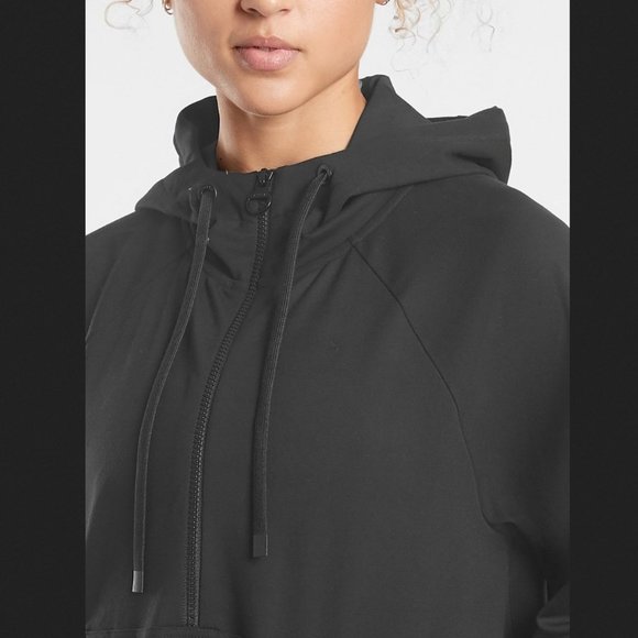 ATHLETA BLACK GLACIER HANDKERCHIEF PONCHO - Picture 3 of 3